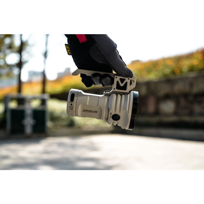 Manker MK38 8x XHP70.2 LED-Taschenlampe 41500 Lumen Mehrzweck-Satelliten-Handsuchscheinwerfer