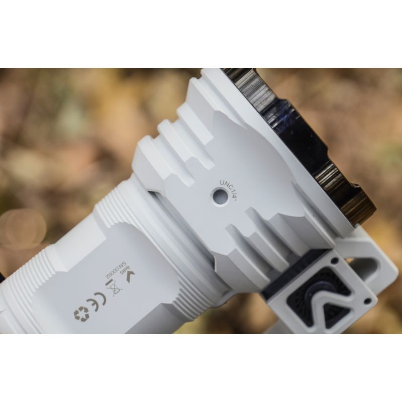 Manker MK38 8x XHP70.2 LED-Taschenlampe 41500 Lumen Mehrzweck-Satelliten-Handsuchscheinwerfer