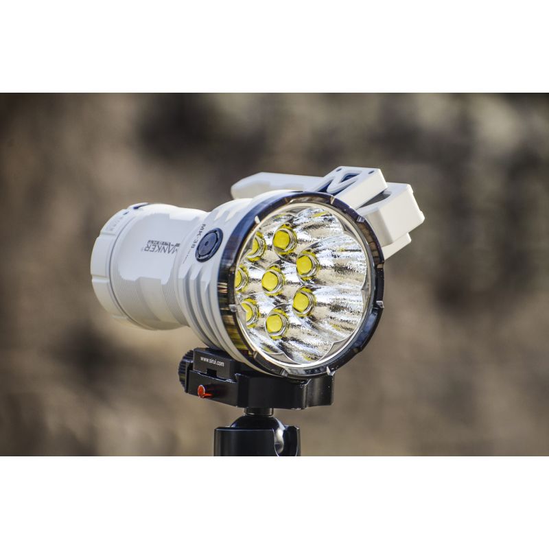 Manker MK38 8x XHP70.2 LED-Taschenlampe 41500 Lumen Mehrzweck-Satelliten-Handsuchscheinwerfer