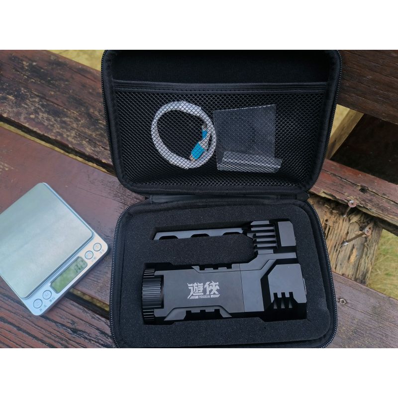 Manker Ranger MK39 II Kombi-Scheinwerfer und Flutlicht