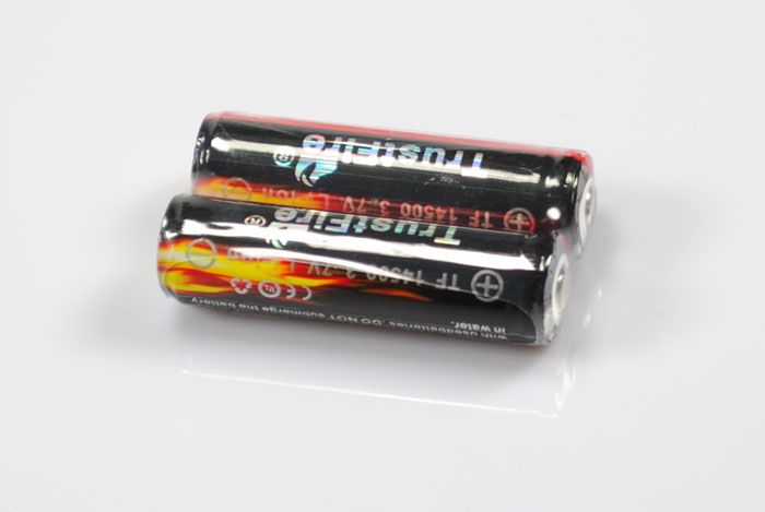 TrustFire 14500 wiederaufladbare Li-Ionen-Batterie 900mAh, hohe Kapazität, umweltfreundliches, vielseitiges Batteriepaar
