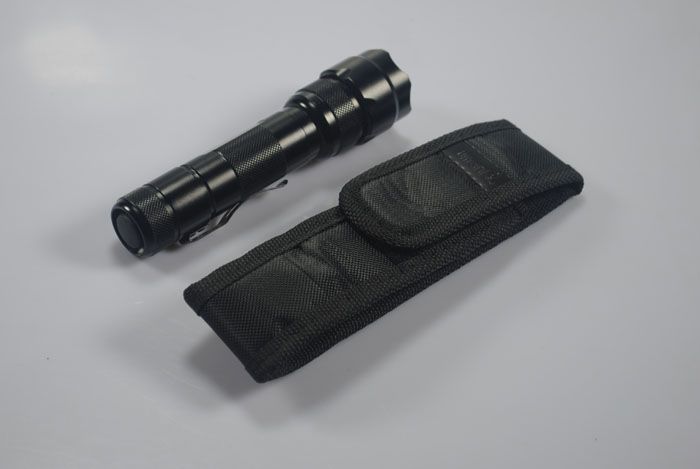 UltraFire Taktisches Taschenlampenholster, langlebiges Camping-Zubehör für 18650 Akku-Taschenlampe, sicherer Sitz