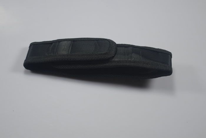 UltraFire Taktisches Taschenlampenholster, langlebiges Camping-Zubehör für 18650 Akku-Taschenlampe, sicherer Sitz