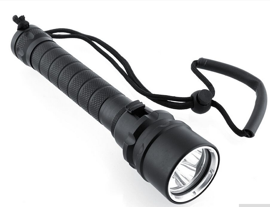 Illuminate Adventures SK68 Q5 LED tragbare Mini-Zoom-Taschenlampe 6000 Lumen robust wasserdicht Campinglicht