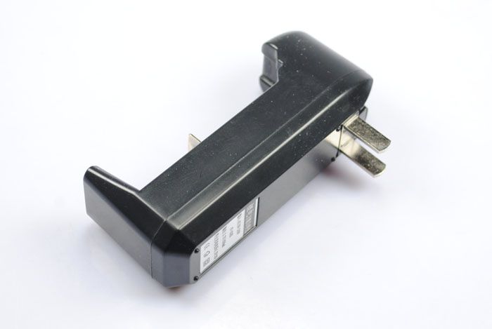 Universelles Einzelzellen-Ladegerät Schnellladelösung für 18650 16340 AA AAA CR123A wiederaufladbare Batterien