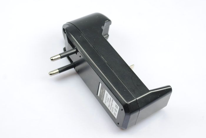 Universelles Einzelzellen-Ladegerät Schnellladelösung für 18650 16340 AA AAA CR123A wiederaufladbare Batterien