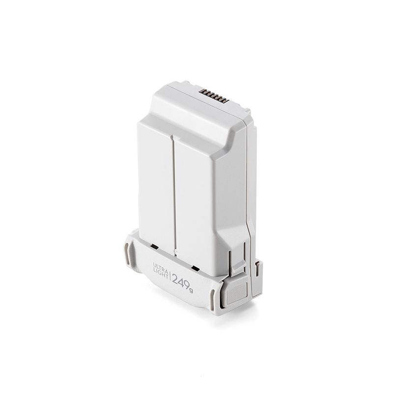Erweitern Sie Ihre DJI Mini 3 Pro mit einem Akku für 34 oder 47 Minuten Flugzeit für cineastische Kreativität und luftige Erkundungen.